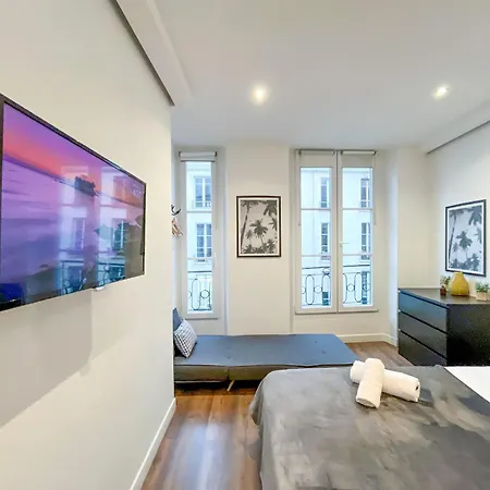 Apartment Urbanflat 209 - Bright Air-conditioned For 3 - Heart Of
